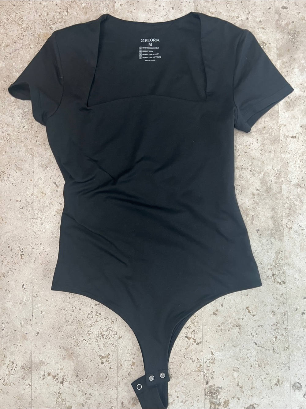 ReoRia Black Short-Sleeve Kids One-Piece Bodysuit